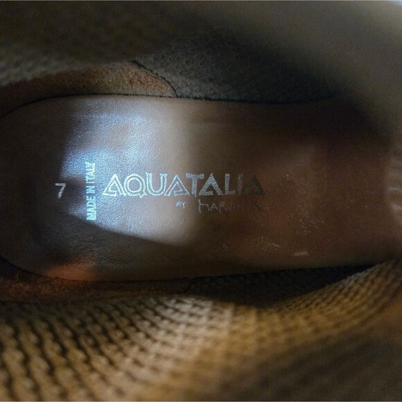 Aquatalia Xcellent perforated Tan Suede Ankle Boots Women's Booties Size 7 - Picture 7 of 7